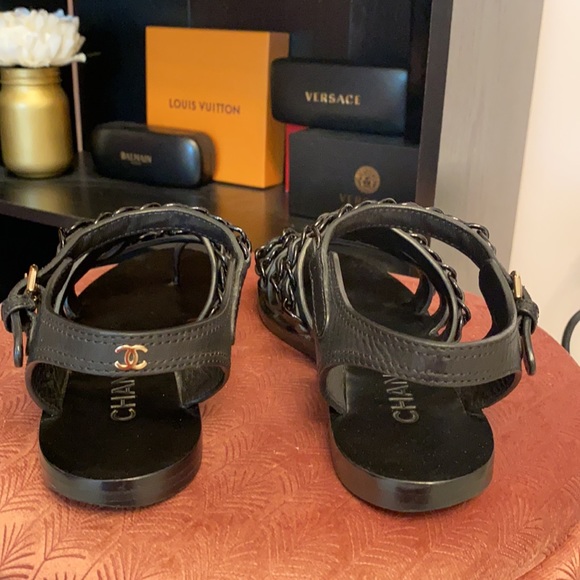CHANEL Black Chainlink Sandal size 36 - Picture 4 of 5